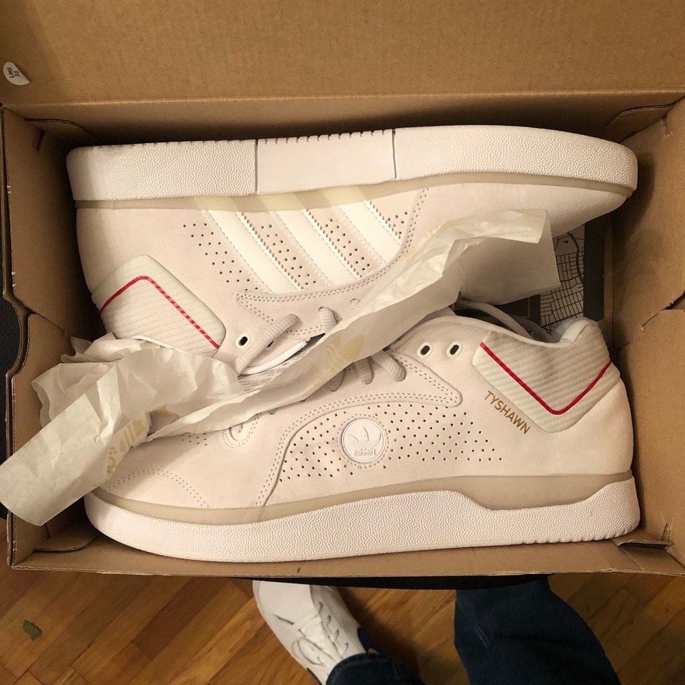 NWT ADIDAS TYSHAWN SKATE SHOE